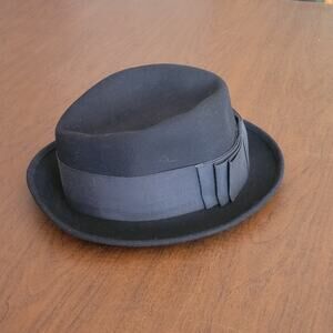 Women's Toucan Collection NY 100% Wool Felt Black Hat. Size S. Made in USA